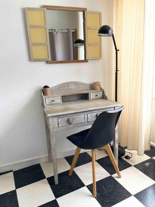 Au Parisien Apartment เอิลท์ ภายนอก รูปภาพ